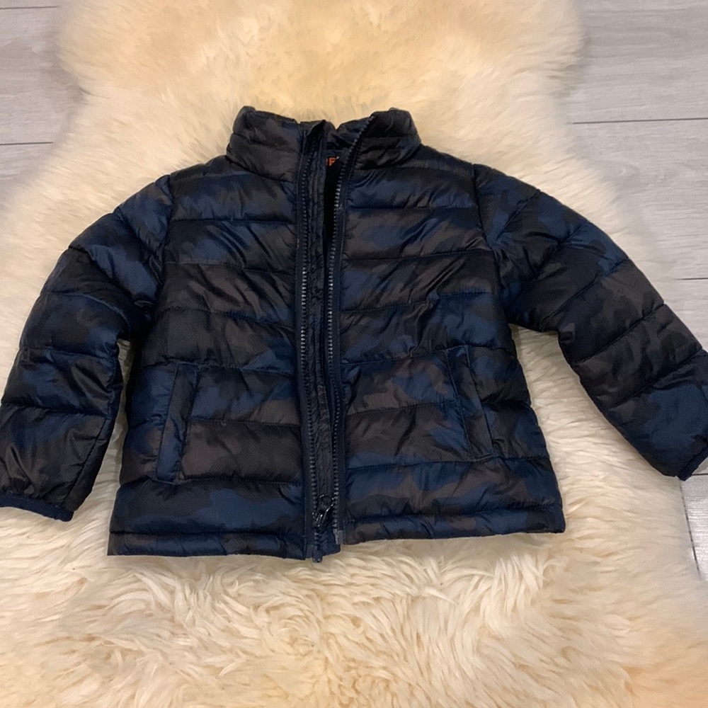 Joe Fresh Puffer Jacket in 2T with Front Zipper